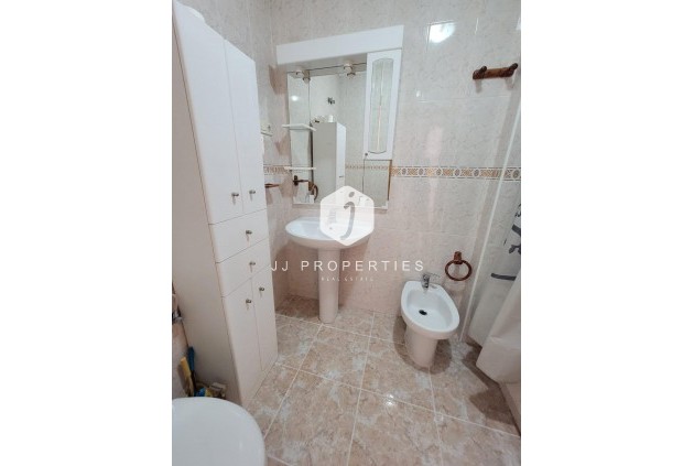 Aus zweiter Hand - Penthouse -
Torrevieja - Playa de los Locos