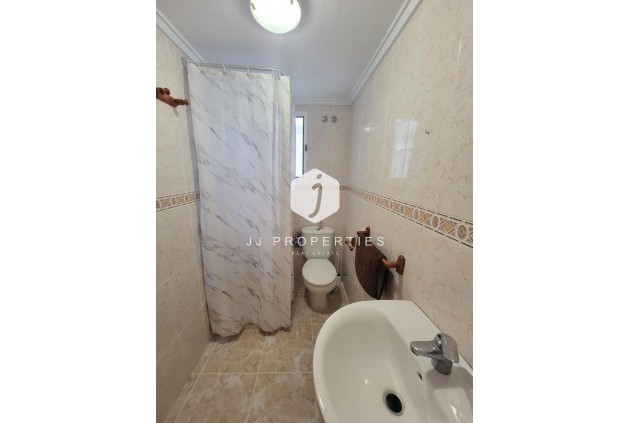 Aus zweiter Hand - Penthouse -
Torrevieja - Playa de los Locos