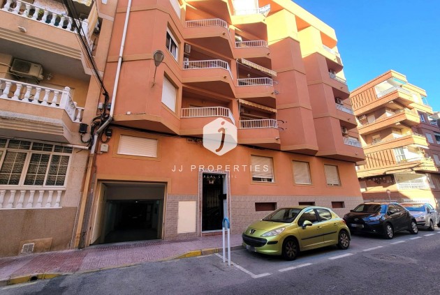 Aus zweiter Hand - Penthouse -
Torrevieja - Playa de los Locos