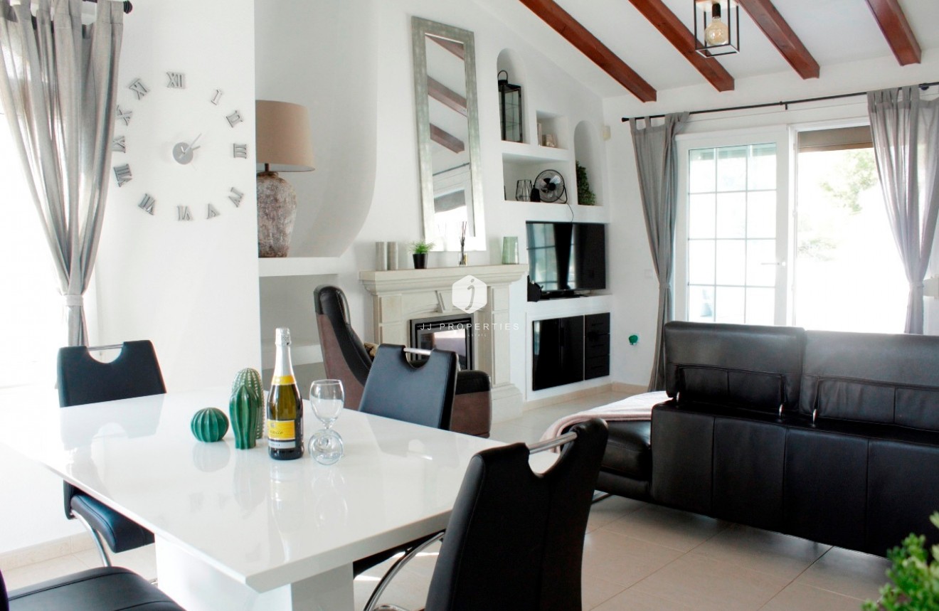 Z drugiej ręki - Villa -
Orihuela Costa - Costa Blanca