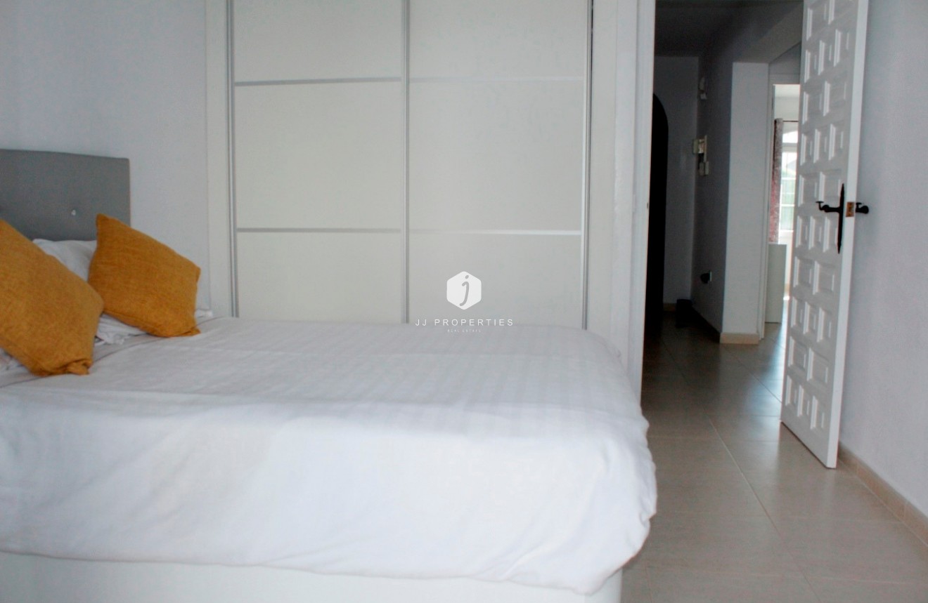 Z drugiej ręki - Villa -
Orihuela Costa - Costa Blanca