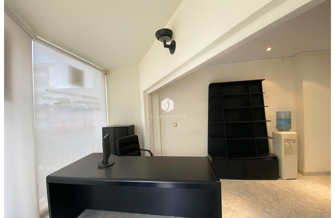 Z drugiej ręki - Mieszkanie w bloku -
Torrevieja - Costa Blanca