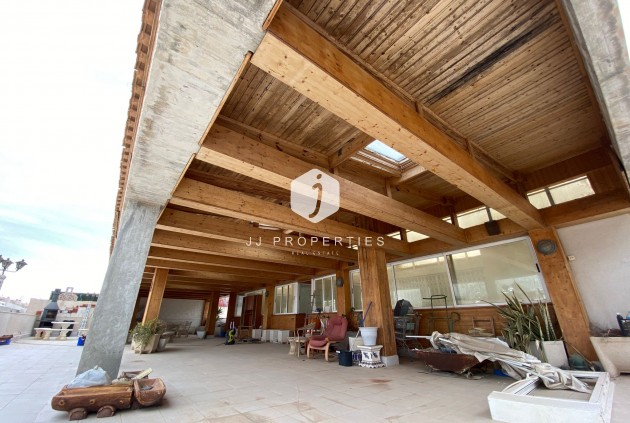 Z drugiej ręki - Daszek -
Torrevieja - Costa Blanca