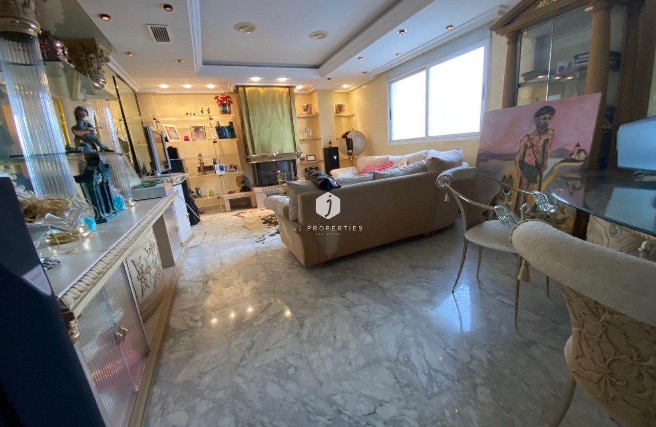 Z drugiej ręki - Daszek -
Torrevieja - Costa Blanca