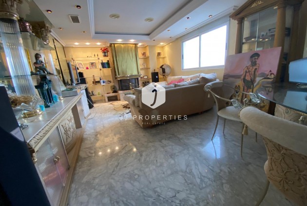 Z drugiej ręki - Daszek -
Torrevieja - Costa Blanca