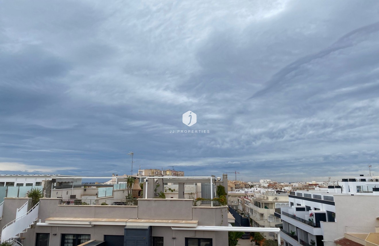 Z drugiej ręki - Daszek -
Torrevieja - Costa Blanca