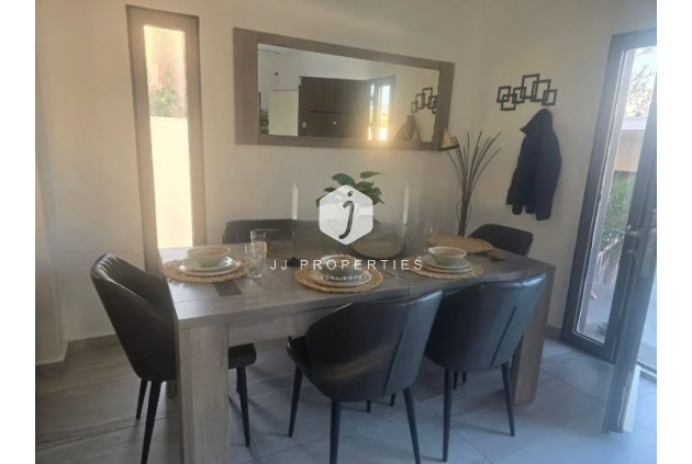 Segunda mano - Villa -
Rojales - Inland