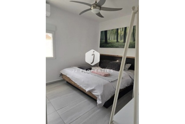 Segunda mano - Villa -
Rojales - Inland