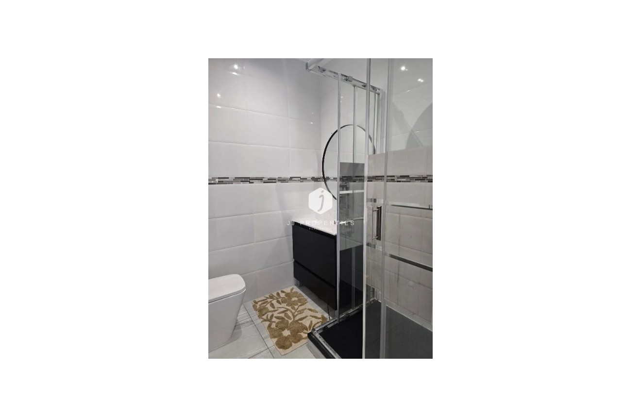 Segunda mano - Villa -
Rojales - Inland