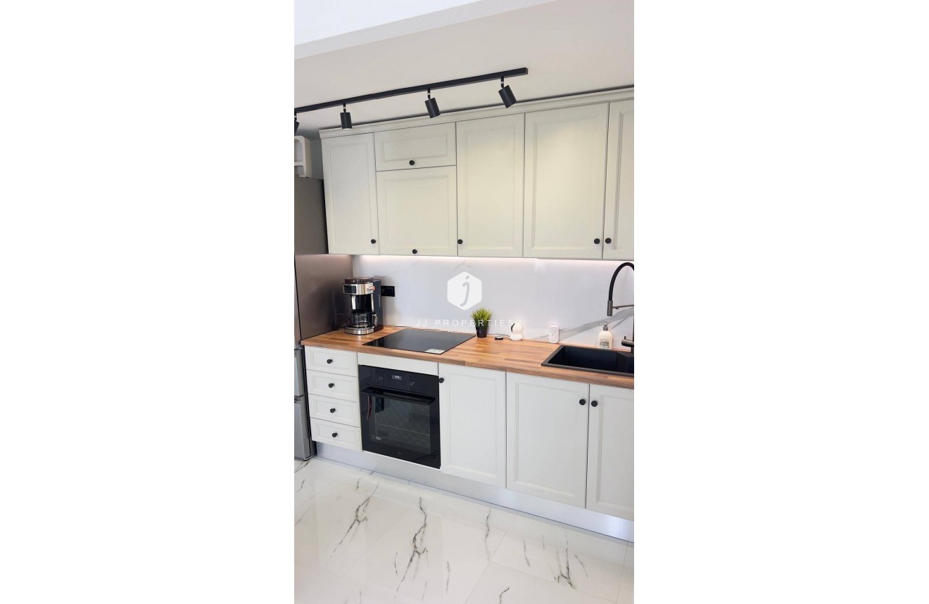 Tweedehands - Penthouse -
Orihuela Costa - La Zenia