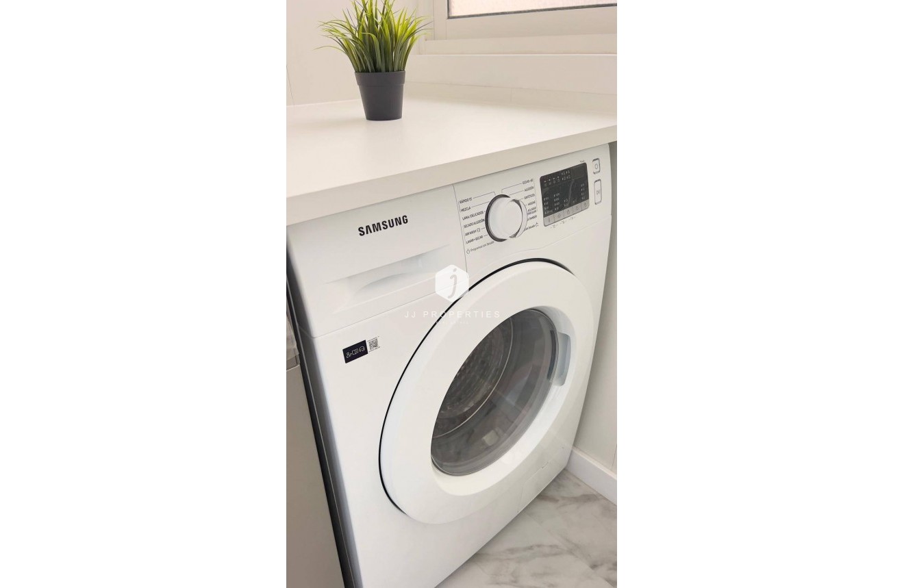 Tweedehands - Penthouse -
Orihuela Costa - La Zenia