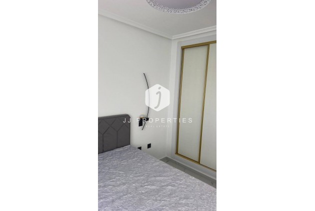 Tweedehands - Penthouse -
Orihuela Costa - La Zenia