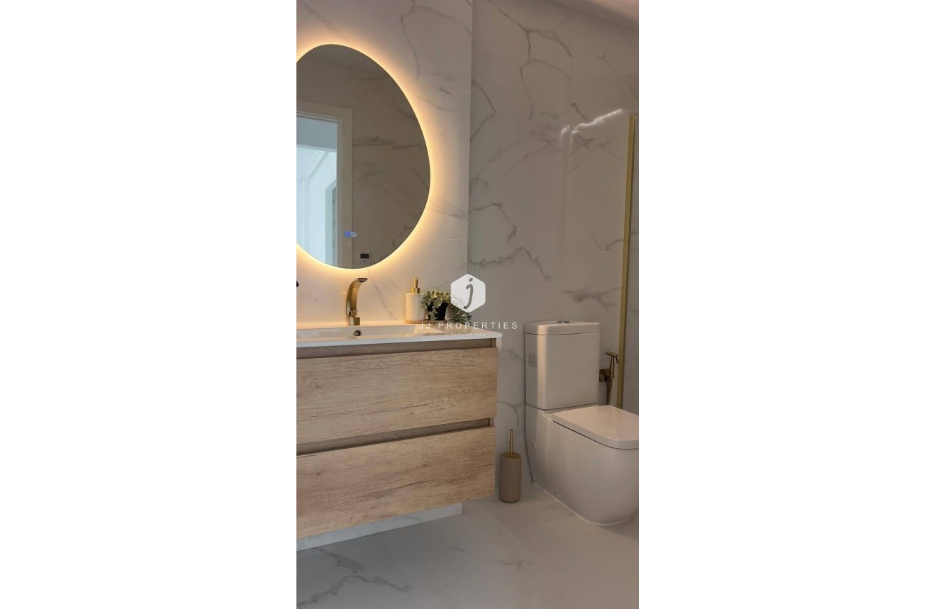 Tweedehands - Penthouse -
Orihuela Costa - La Zenia