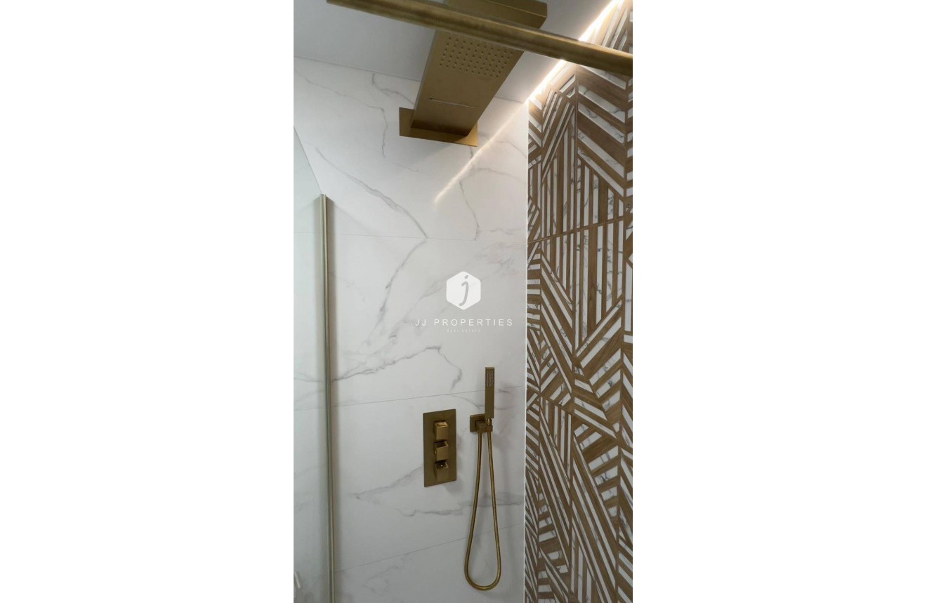 Tweedehands - Penthouse -
Orihuela Costa - La Zenia