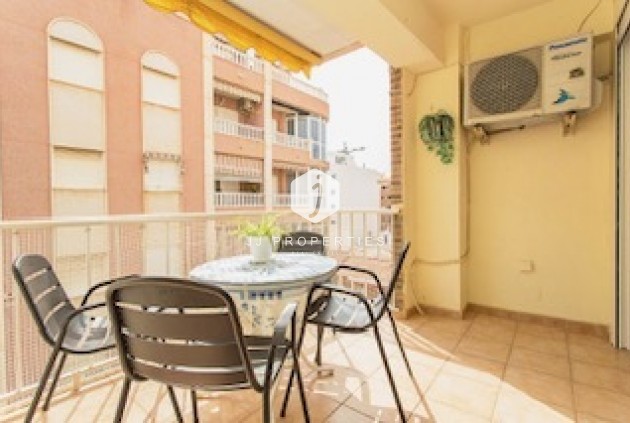 Tweedehands - Appartement / flat -
Torrevieja - Centro-Muelle Pesquero