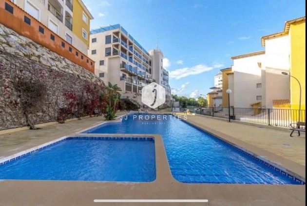 Z drugiej ręki - Mieszkanie w bloku -
Campoamor - Costa Blanca