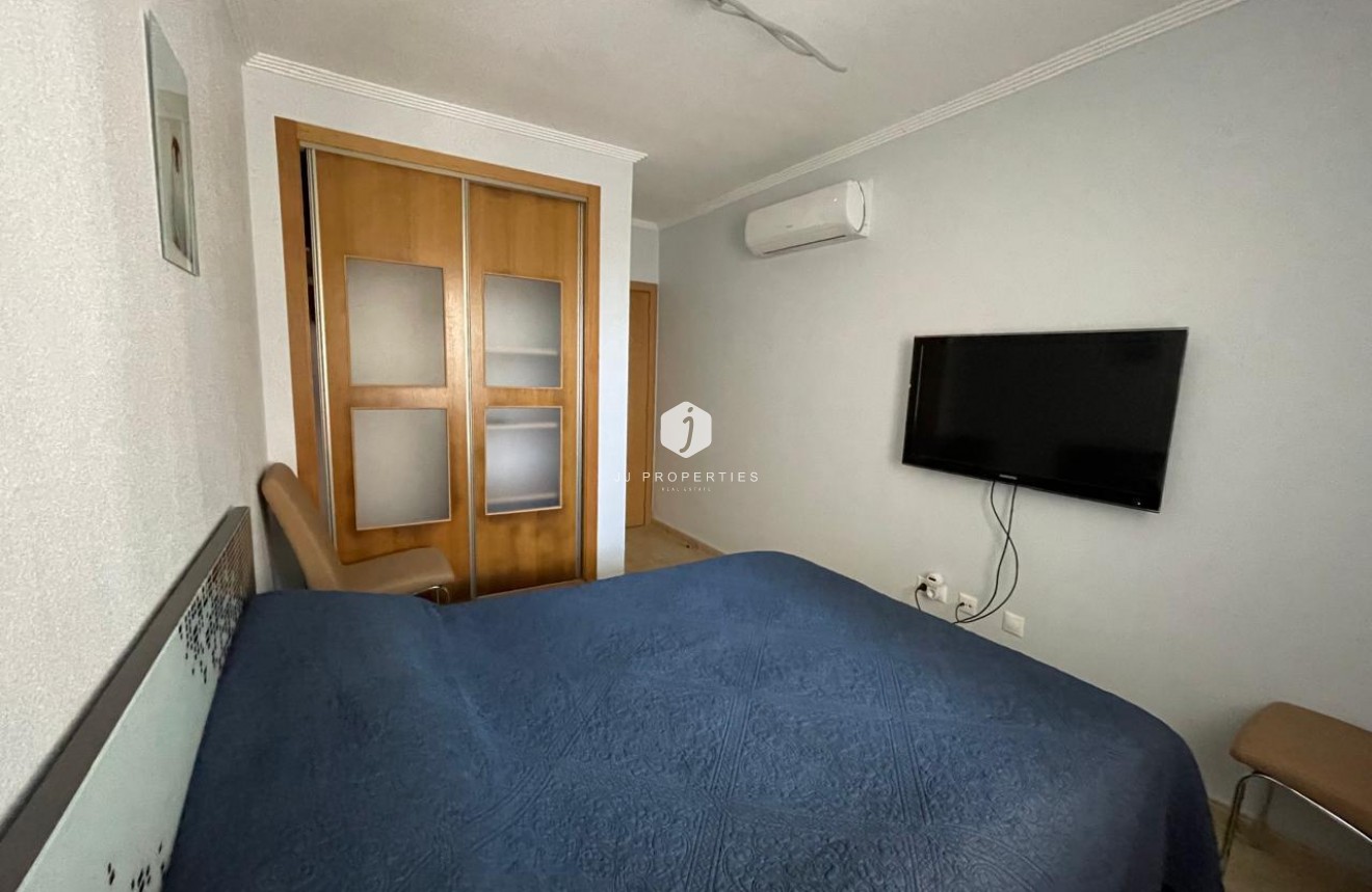 Z drugiej ręki - Mieszkanie w bloku -
Campoamor - Costa Blanca