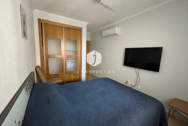 Z drugiej ręki - Mieszkanie w bloku -
Campoamor - Costa Blanca