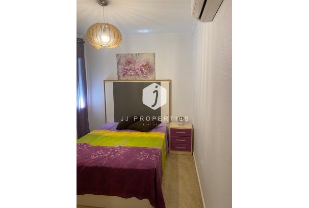 Z drugiej ręki - Mieszkanie w bloku -
Campoamor - Costa Blanca