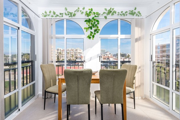 Z drugiej ręki - Mieszkanie w bloku -
Torrevieja - Costa Blanca