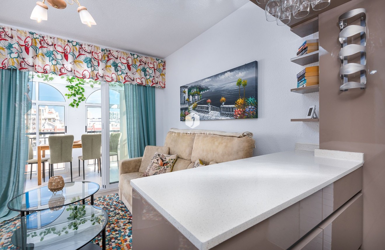 Z drugiej ręki - Mieszkanie w bloku -
Torrevieja - Costa Blanca