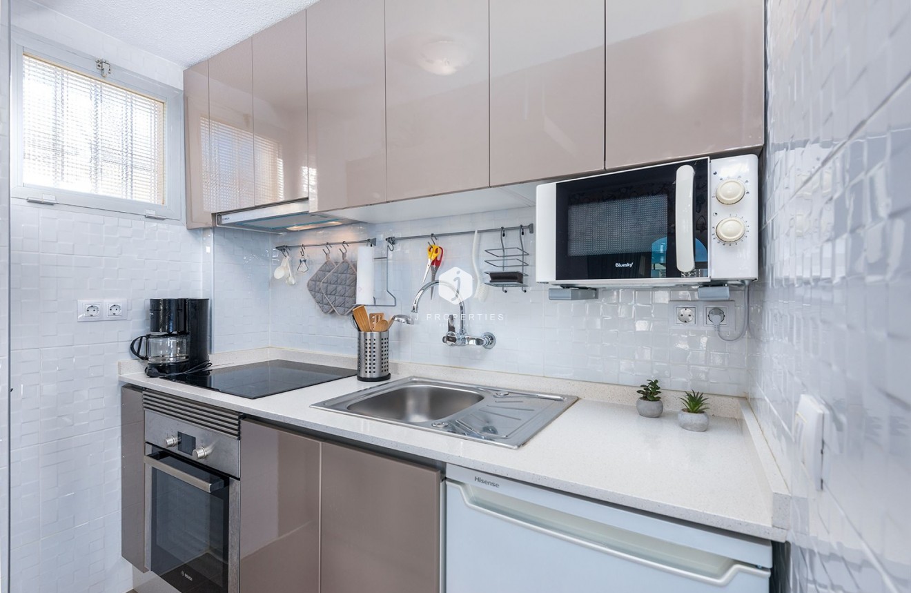 Z drugiej ręki - Mieszkanie w bloku -
Torrevieja - Costa Blanca