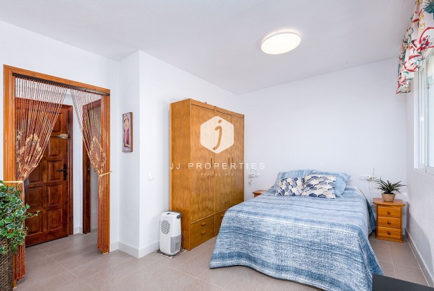 Z drugiej ręki - Mieszkanie w bloku -
Torrevieja - Costa Blanca