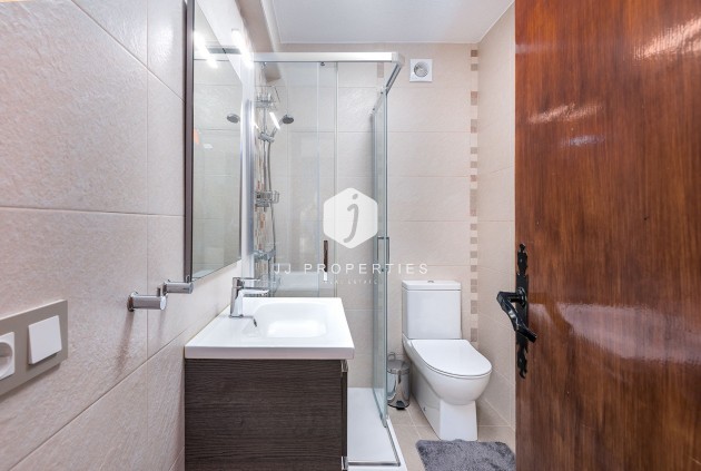 Z drugiej ręki - Mieszkanie w bloku -
Torrevieja - Costa Blanca