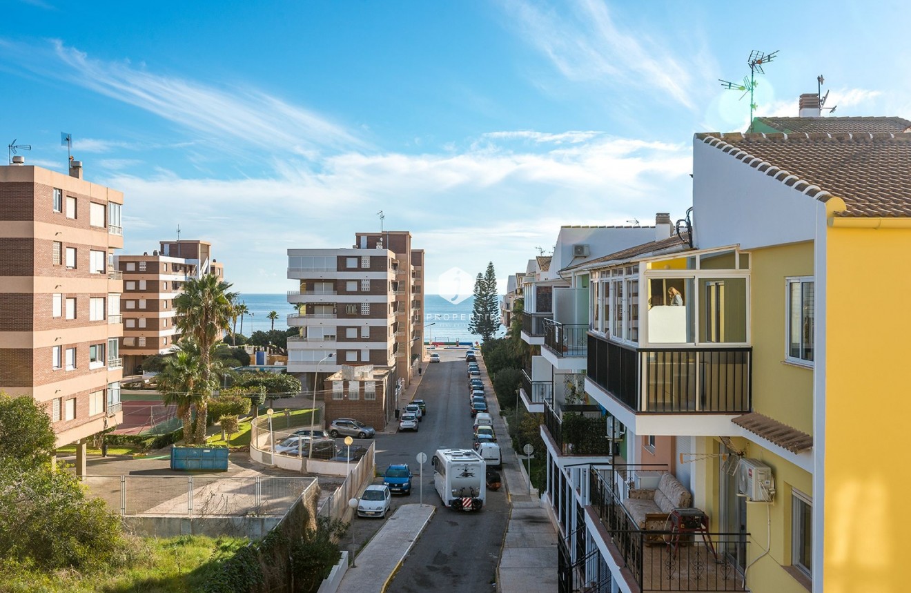Z drugiej ręki - Mieszkanie w bloku -
Torrevieja - Costa Blanca