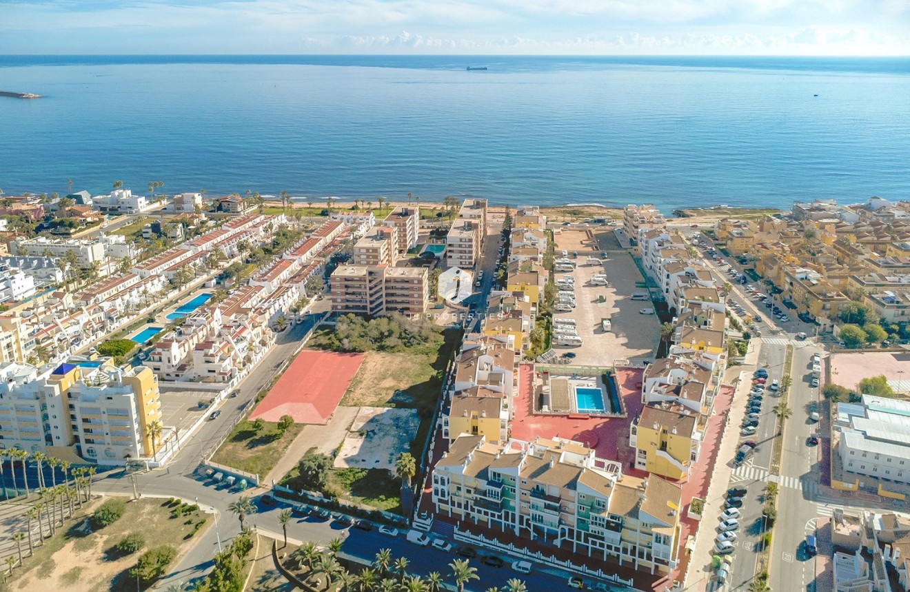 Z drugiej ręki - Mieszkanie w bloku -
Torrevieja - Costa Blanca