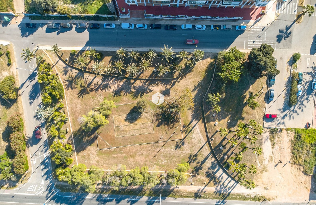 Z drugiej ręki - Mieszkanie w bloku -
Torrevieja - Costa Blanca