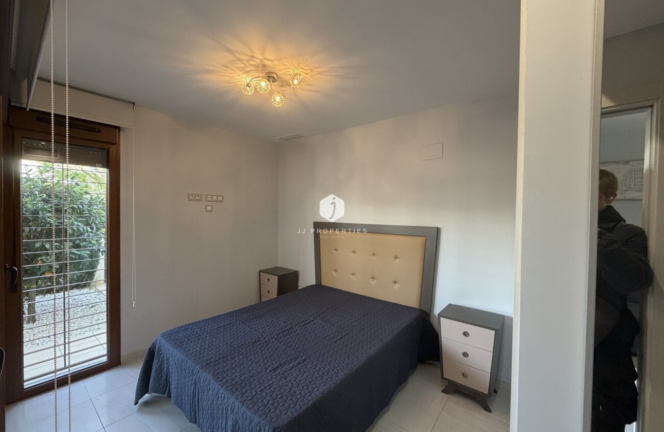 Aus zweiter Hand - Wohnung -
La Zenia - Secreto de la Zenia