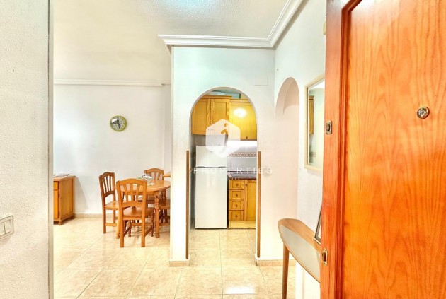 Z drugiej ręki - Mieszkanie w bloku -
Torrevieja - Centro