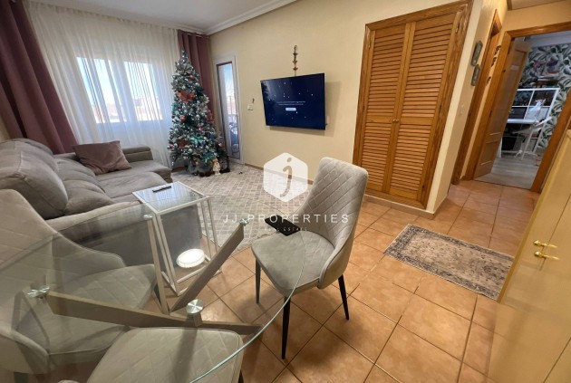 Segunda mano - Apartamento / piso -
Torrevieja - aguas nuevas