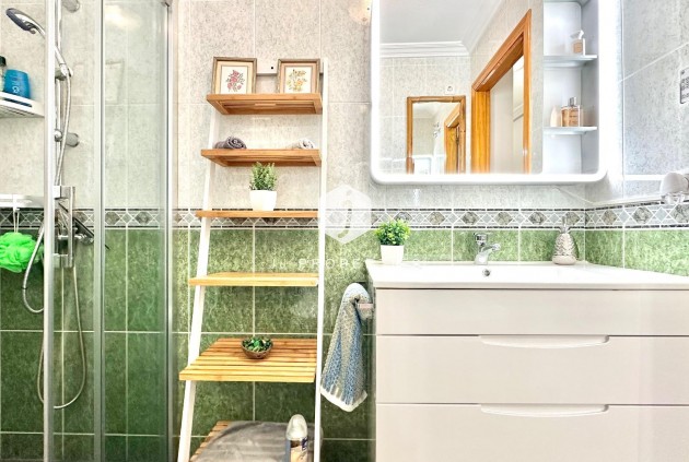 Aus zweiter Hand - Wohnung -
Torrevieja - Centro