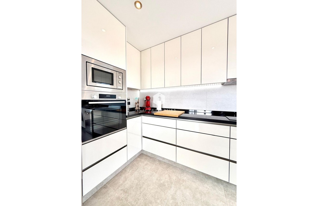 Tweedehands - Appartement / flat -
Orihuela Costa - Villamartín-las Filipinas