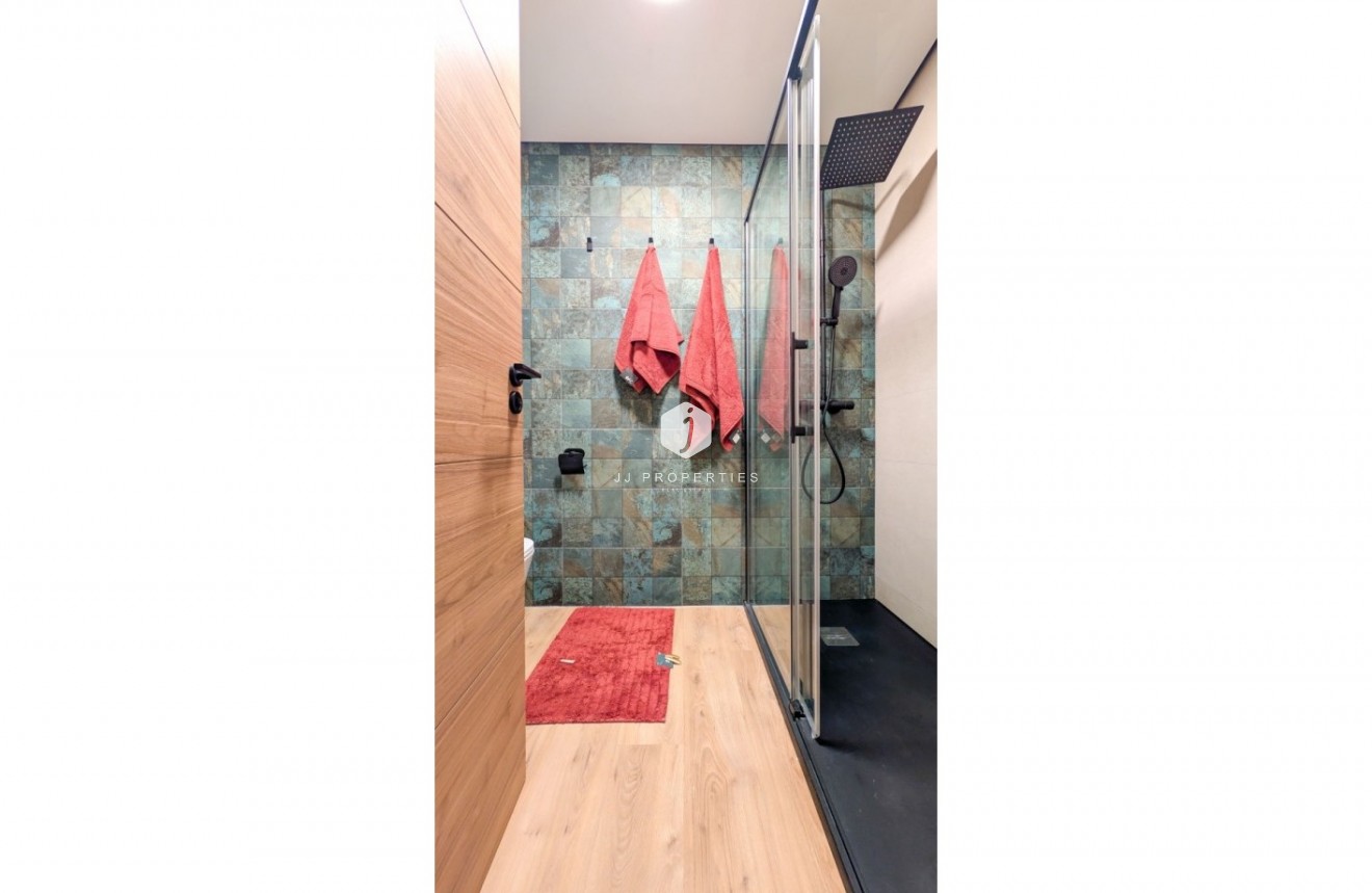 Resale - Apartment / flat -
Torrevieja - Costa Blanca