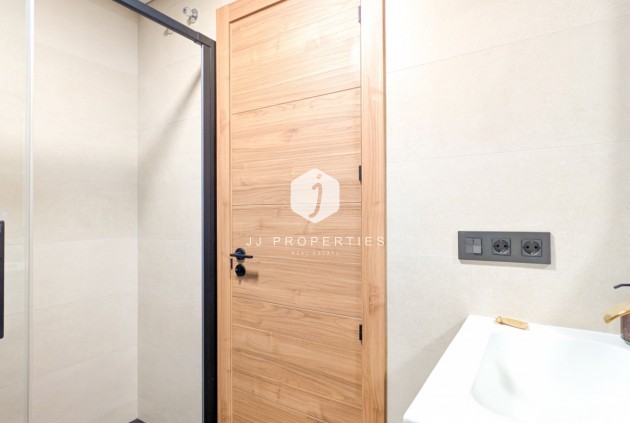 Resale - Apartment / flat -
Torrevieja - Costa Blanca