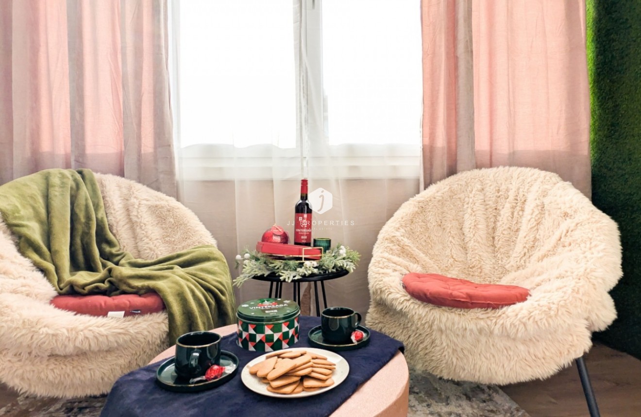 Resale - Apartment / flat -
Torrevieja - Costa Blanca