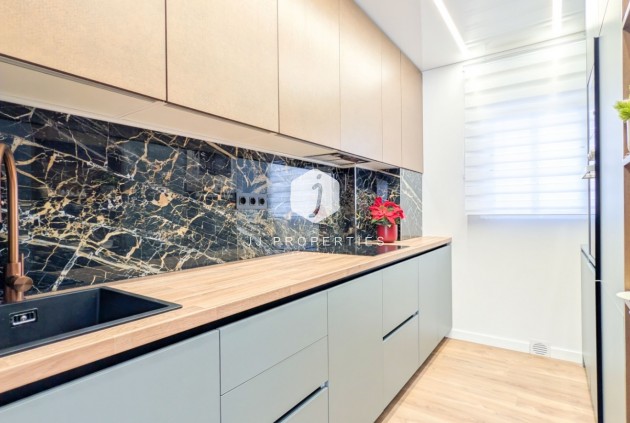 Resale - Apartment / flat -
Torrevieja - Costa Blanca