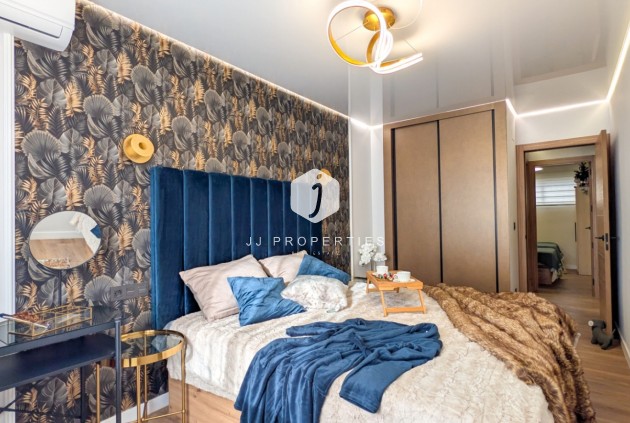 Resale - Apartment / flat -
Torrevieja - Costa Blanca