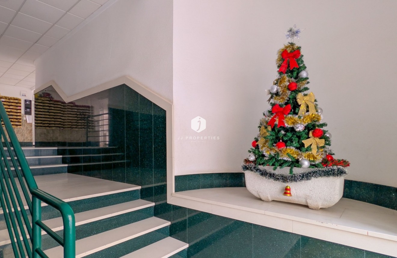 Resale - Apartment / flat -
Torrevieja - Costa Blanca