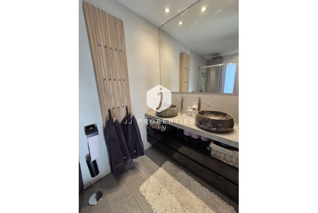 Segunda mano - Villa -
La Finca Golf Resort - Inland