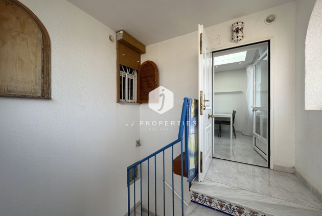 Aus zweiter Hand - Duplex -
La Mata - Costa Blanca