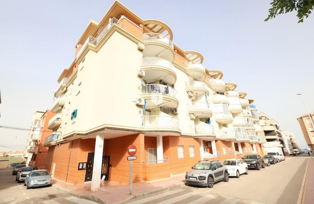 Resale - Apartment / flat -
Torrevieja - Costa Blanca