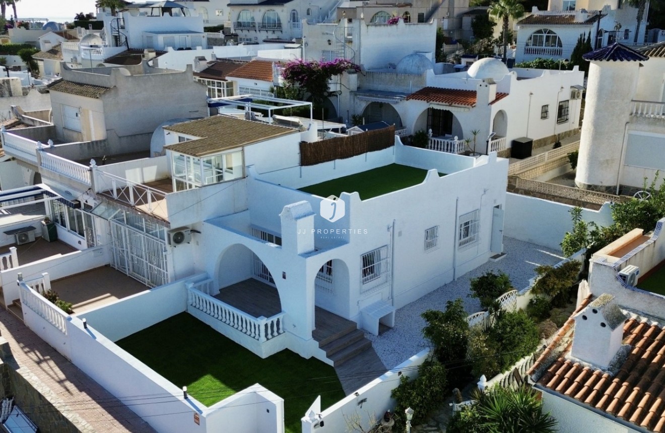 Z drugiej ręki - Bungalow -
Orihuela Costa - Costa Blanca