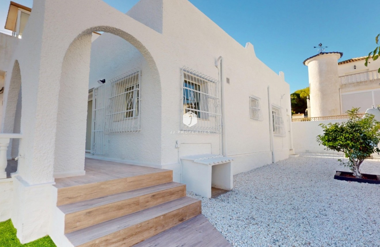 Z drugiej ręki - Bungalow -
Orihuela Costa - Costa Blanca