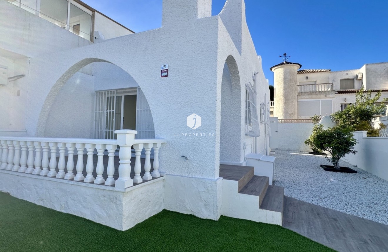 Z drugiej ręki - Bungalow -
Orihuela Costa - Costa Blanca