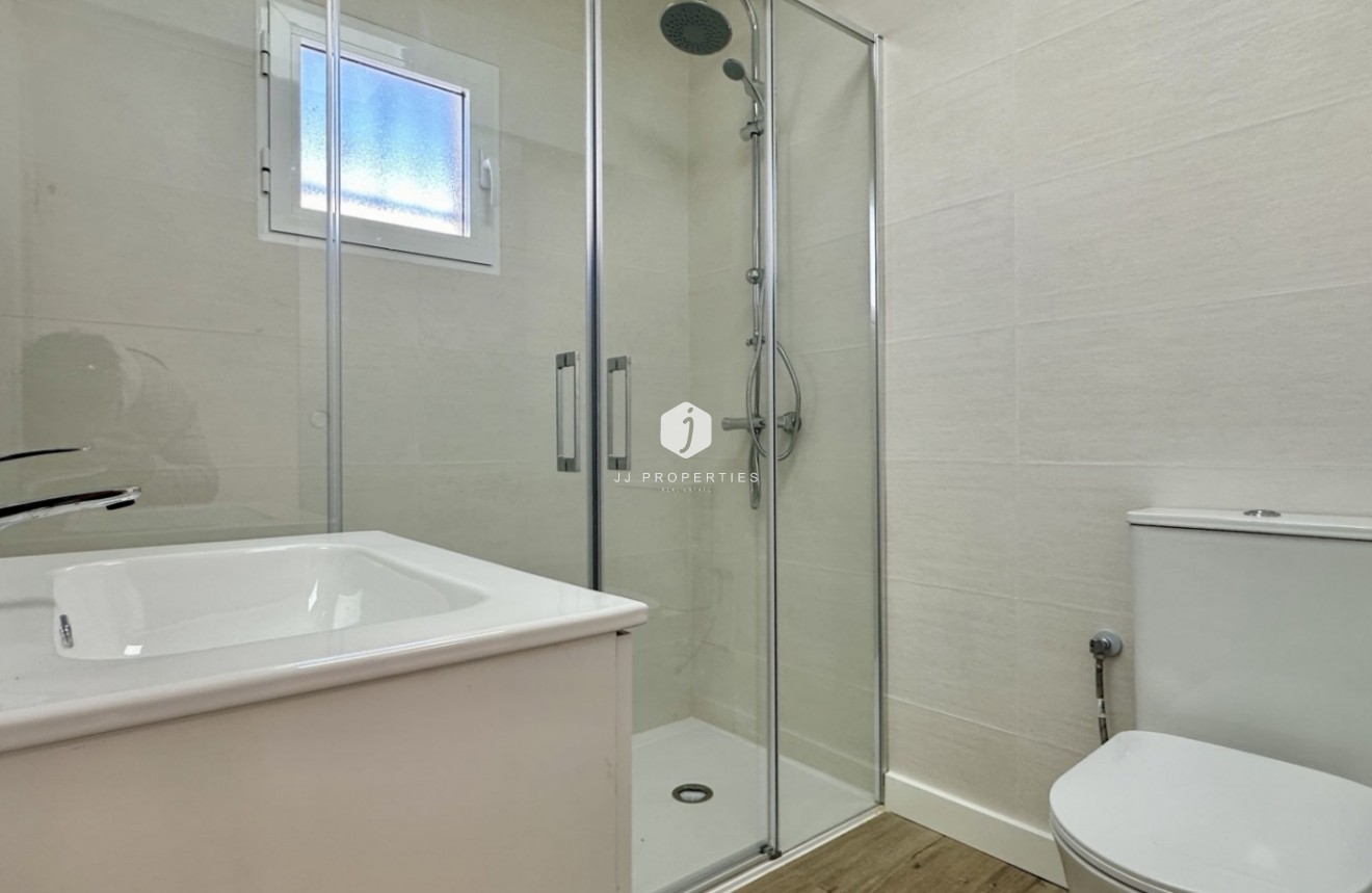 Z drugiej ręki - Bungalow -
Orihuela Costa - Costa Blanca