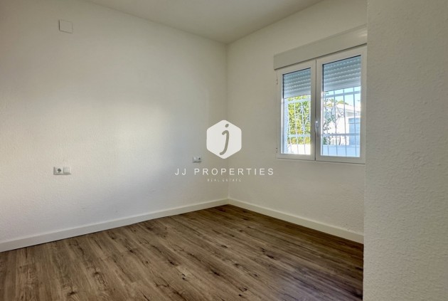 Z drugiej ręki - Bungalow -
Orihuela Costa - Costa Blanca